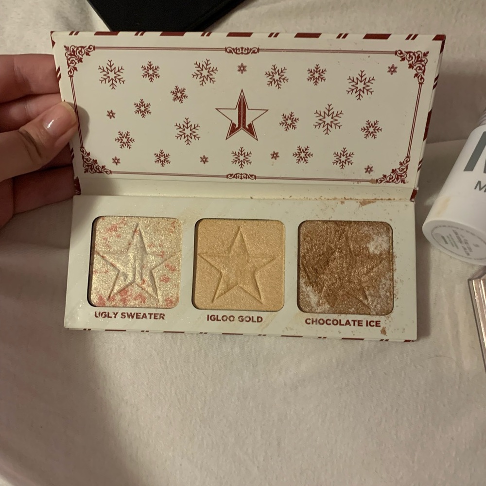 Jeffree Star Peppermint Frost palette
